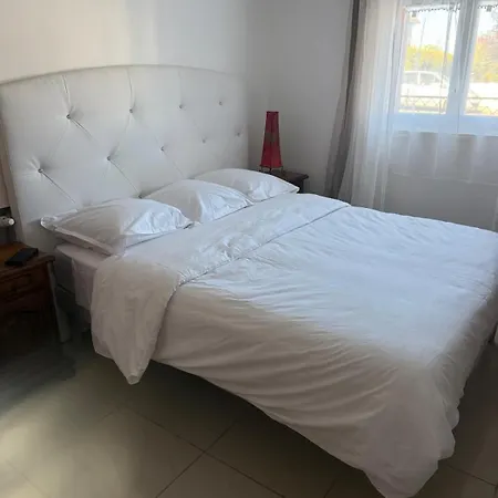 Maison Rez De Chaussee Вилла *